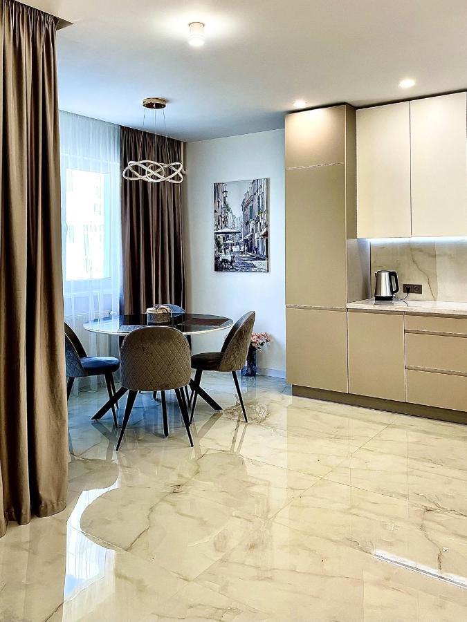 Жк Great Britain Apartment 利沃夫 外观 照片